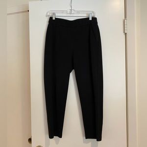 Eileen Fisher XS black cropped ponte knit pants